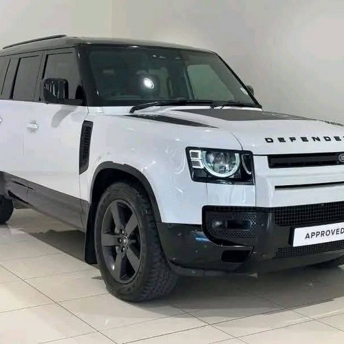 2022 Land Rover Defender D300 HSE